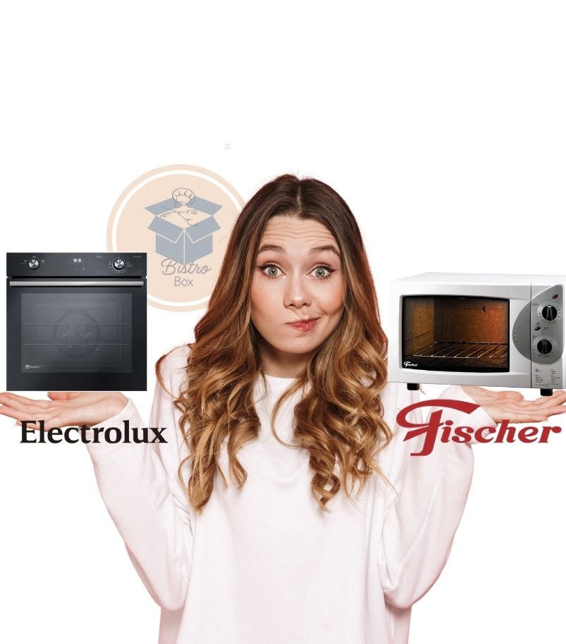 como-escolher-melhor-marca-de-forno-eletrico Mulher com expressão de dúvida, segurando um Forno de Embutir Electrolux (preto) na mão esquerda e um Forno de Bancada Fischer (branco) na mão direita, representando a questão: "Como escolher a melhor marca de forno elétrico?" Logo "Bistro Box" visível ao fundo.