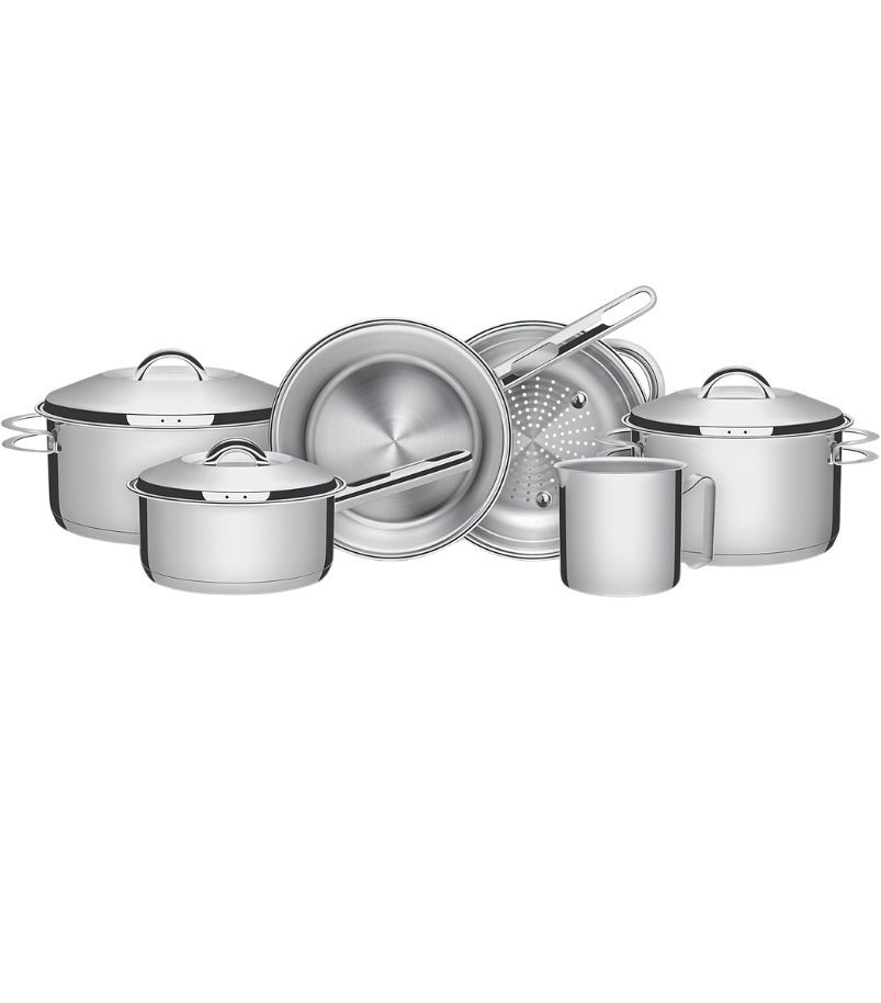 panela-tramontina-solar-aco-inox-triplo Imagem de um Conjunto de Panelas Tramontina Solar em Aço Inox com fundo triplo. O conjunto prateado inclui caçarolas, uma panela de cabo longo, um cozi-vapore (ou escorredor) e um fervedor, todos em aço inoxidável polido. O kit é reconhecido pela alta qualidade e durabilidade.