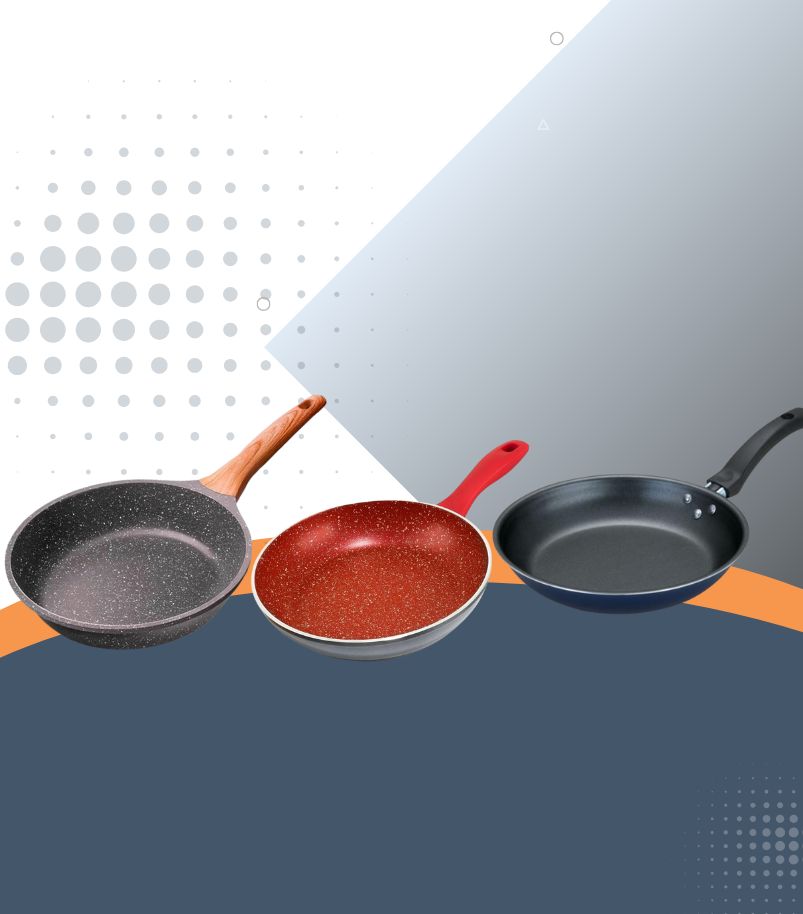 tipos-de-frigedeiras-antiaderentes Imagem ilustrando três tipos de frigideiras antiaderentes diferentes: uma com revestimento cinza marmorizado e cabo de madeira, uma com revestimento vermelho granulado e cabo vermelho, e uma com revestimento preto tradicional e cabo preto. A imagem demonstra a variedade de revestimentos antiaderentes disponíveis no mercado.