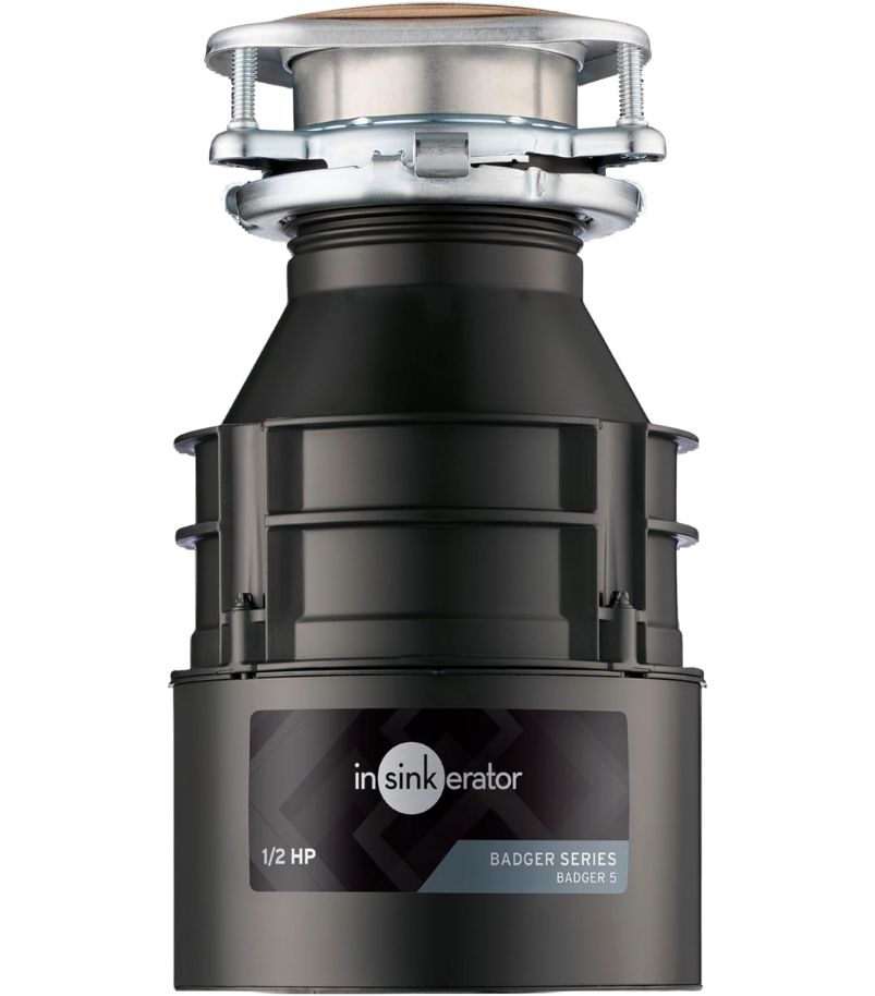 triturador-inSinkErator-Badger5 Triturador de alimentos InSinkErator Badger Series 5, de cor preta, com 1/2 HP de potência, exibido em fundo branco.
