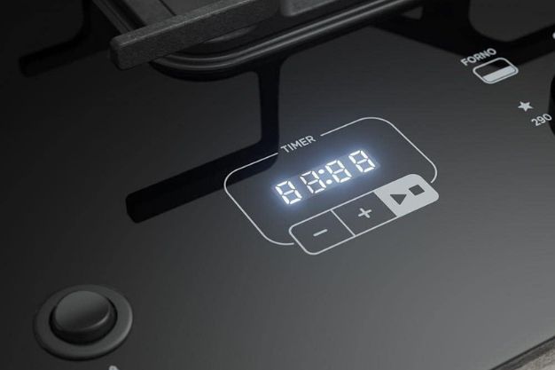 Painel de fogão com temporizador digital ativado